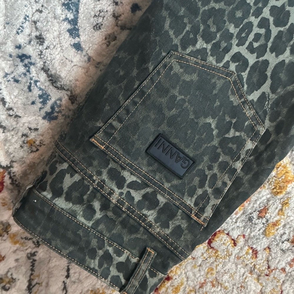 Never worn GANNI Dark Leopard Print Jeans - Picture 7 of 7